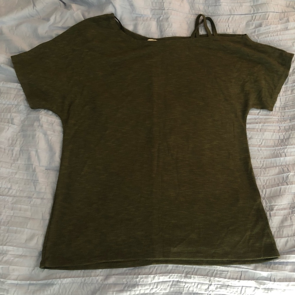 Brand new women’s one shoulder top